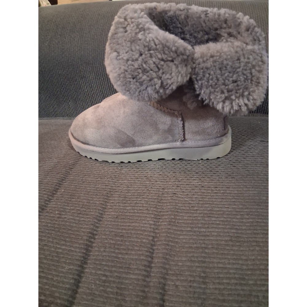 UGG Women's Mini Bailey‎ Bow II Boots Gray Suede, Size 6M